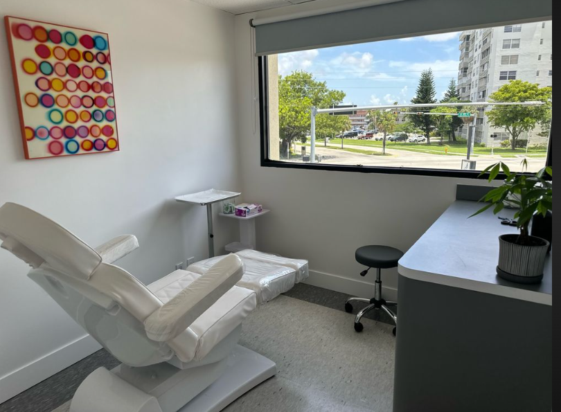 Pain Relief Without Pills: Exploring Remy IV Laser Therapy at Skylake